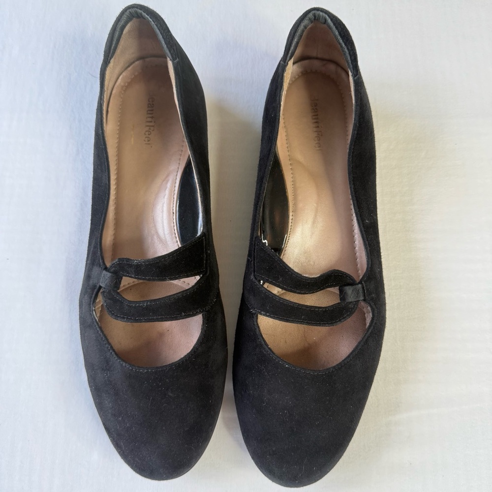 BeautiFeel Black Suede Flats